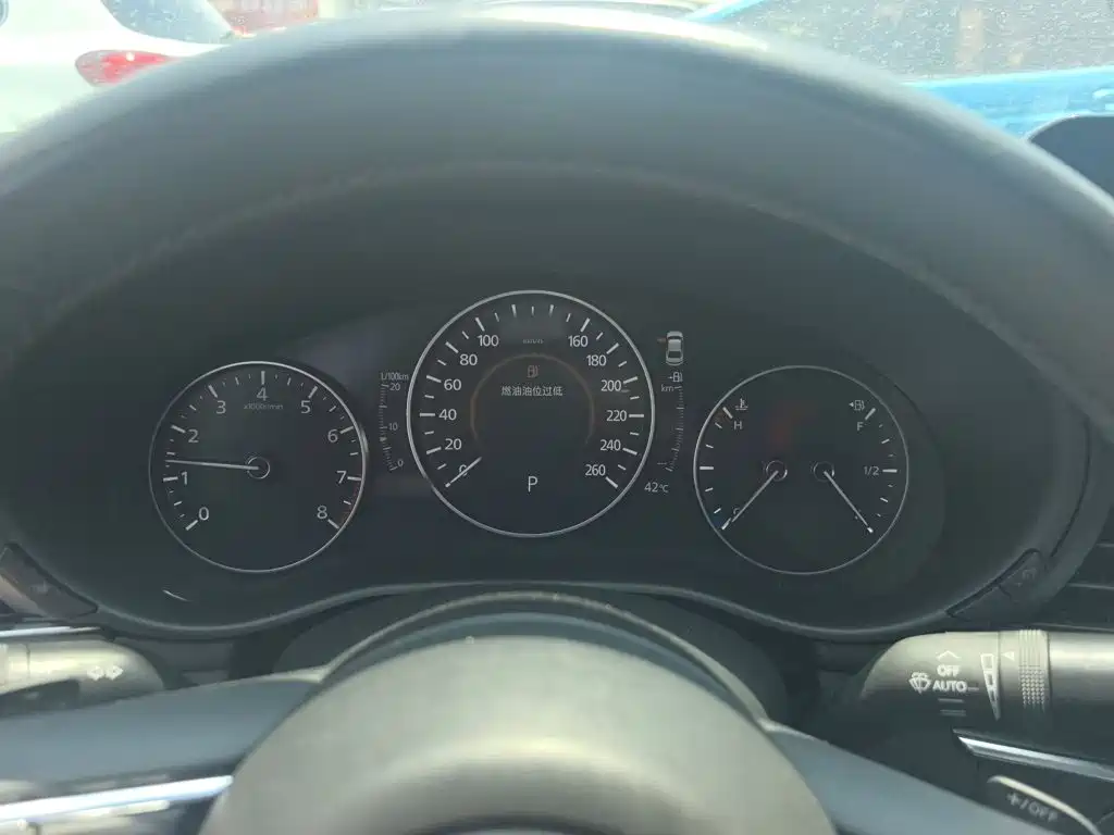 Mazda 3 Axela 2024