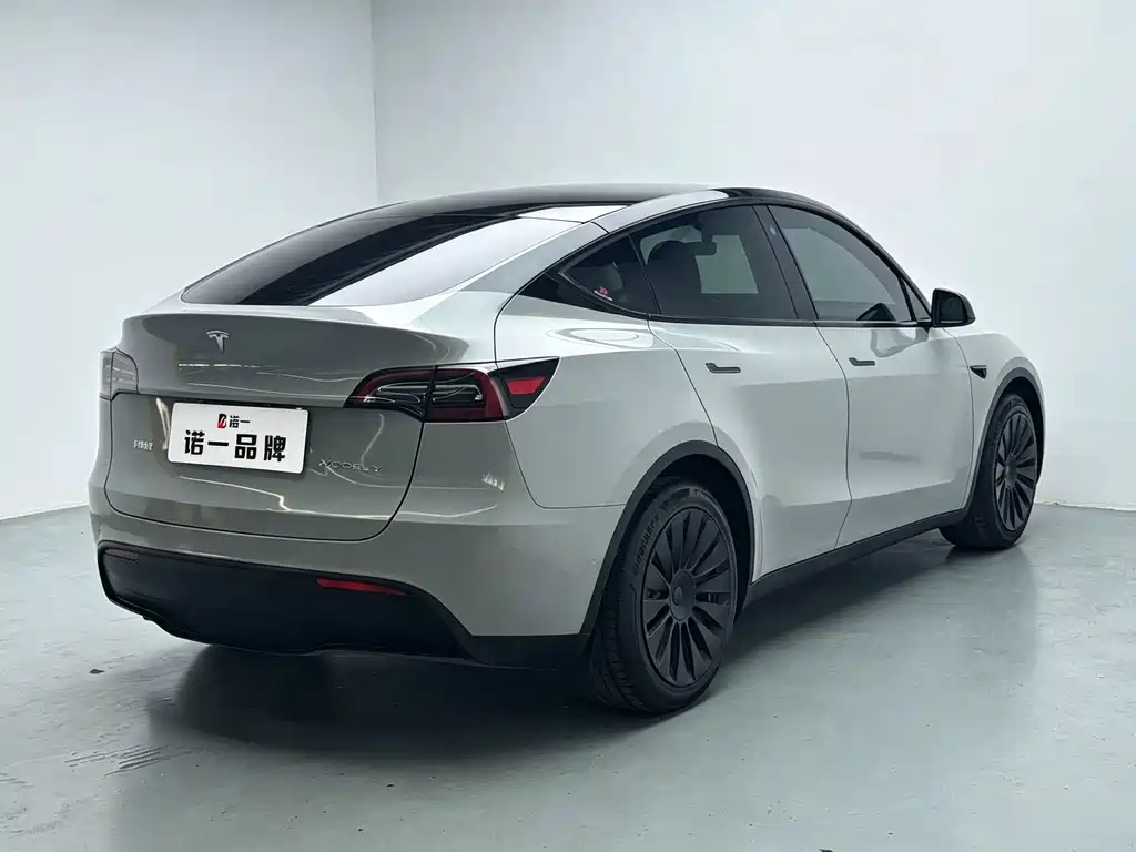 Tesla Model Y 2022 — фото 5