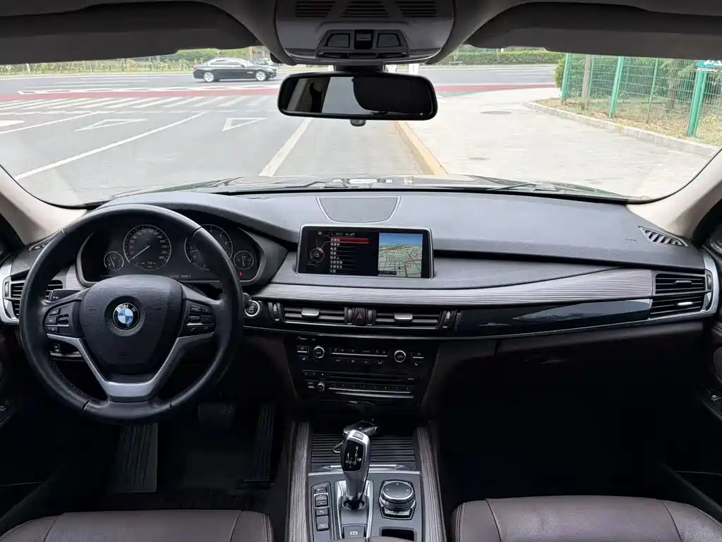 BMW X5 2016 — фото 6