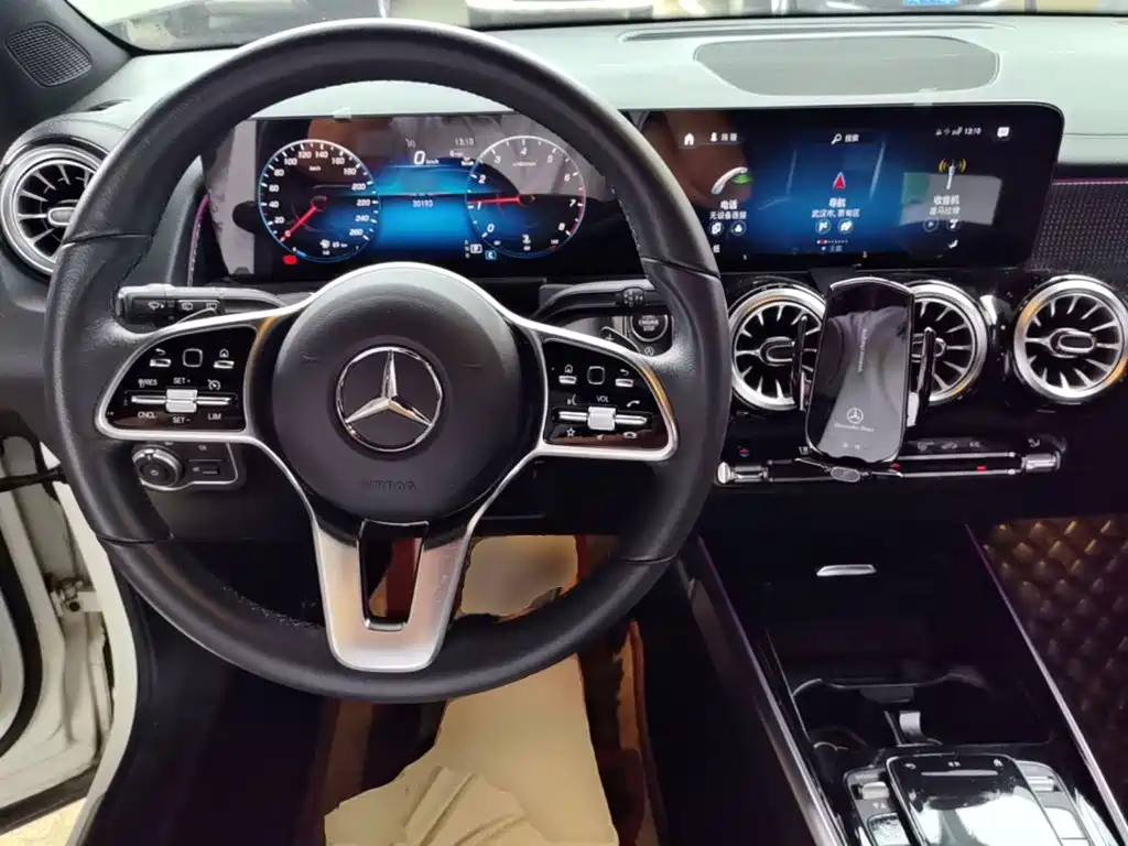 Mercedes-Benz GLB 2023 — фото 10