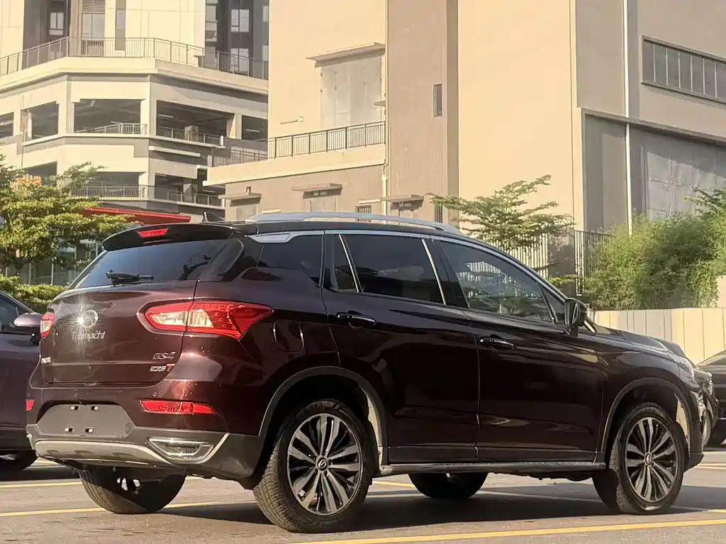 GAC Trumpchi GS4 2018 — фото 4