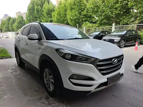 Hyundai Tucson 2015