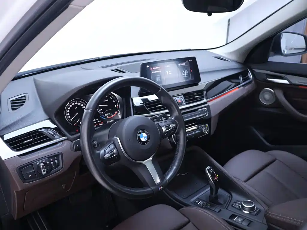 BMW X1 2022 — фото 11