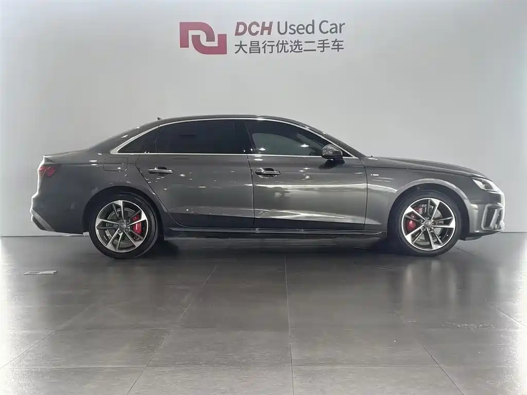 Audi A4L 2020