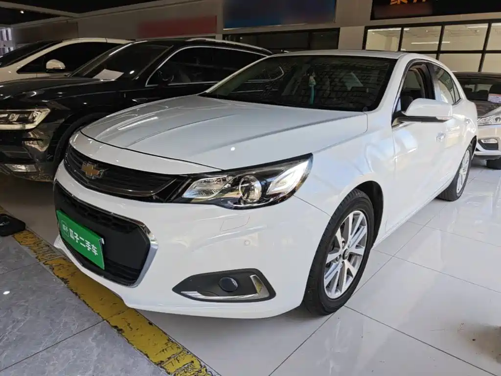 Chevrolet Malibu 2018 — фото 1