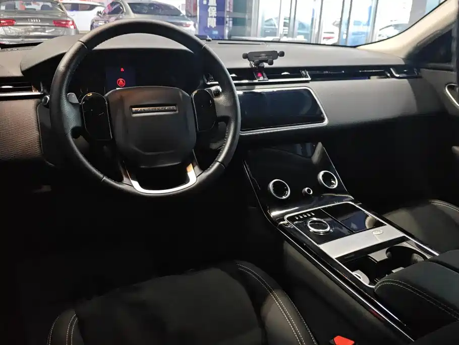 Land Rover Range Rover Velar 2021 — фото 12