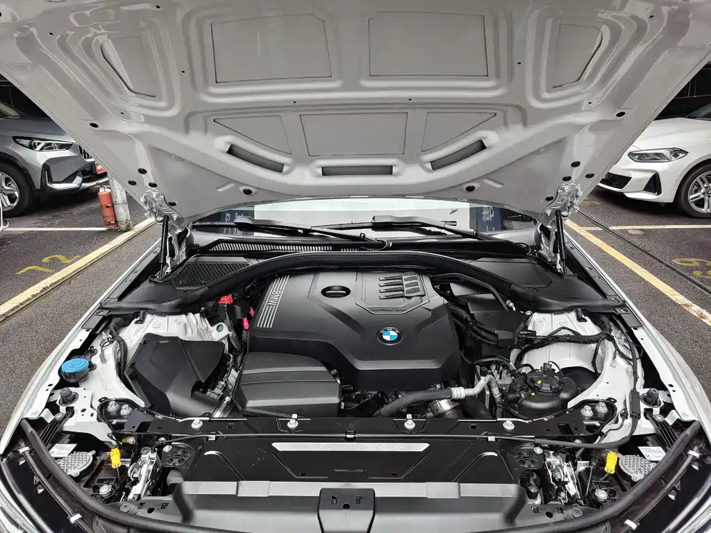 BMW 3 Series 2022 — фото 18