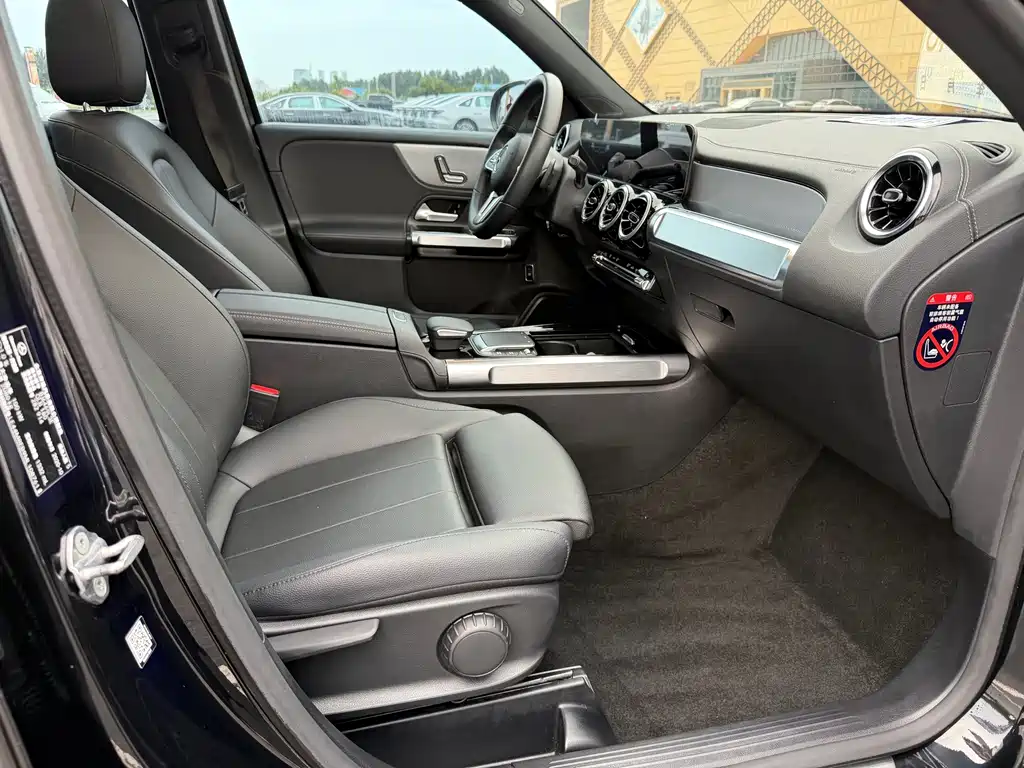 Mercedes-Benz GLB 2022 — фото 16