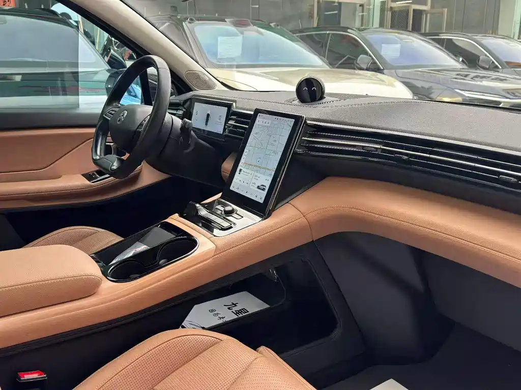 NIO ES8 2019