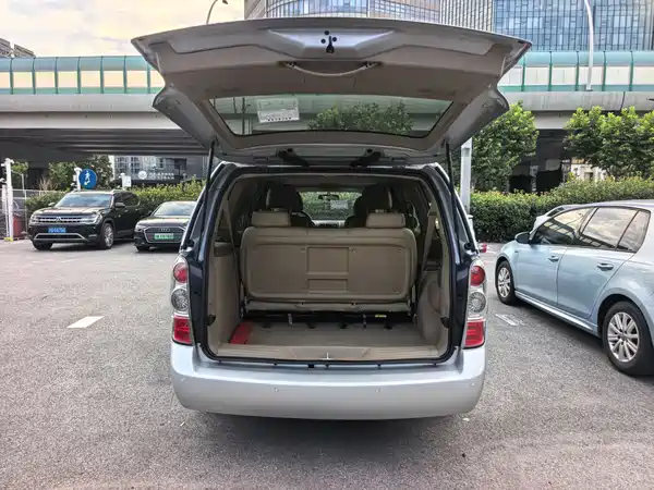 Buick GL8 2013