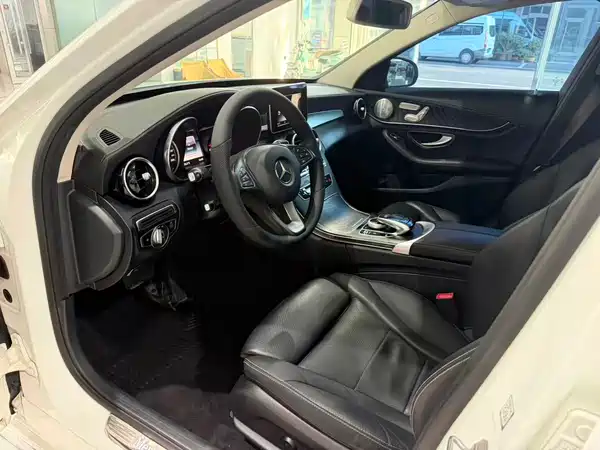 Mercedes-Benz C-Class 2018