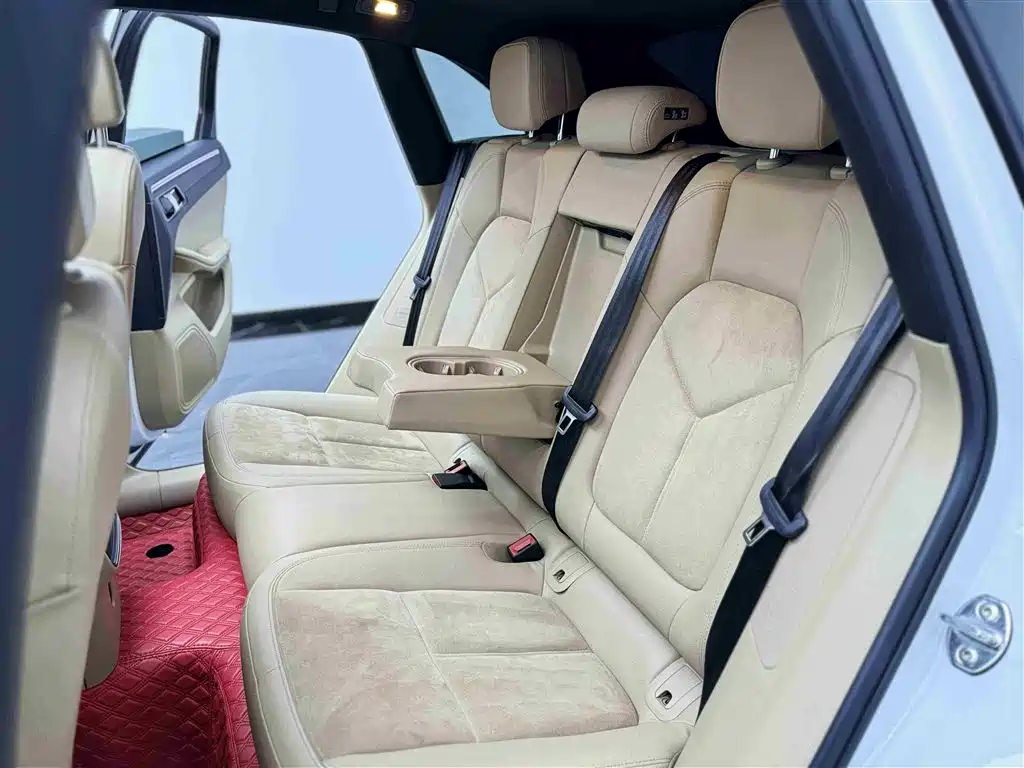 Porsche Macan 2019 — фото 10
