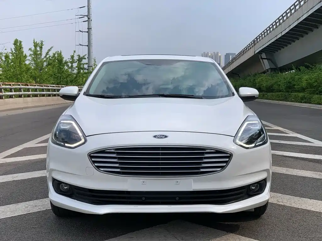 Ford Escort 2021