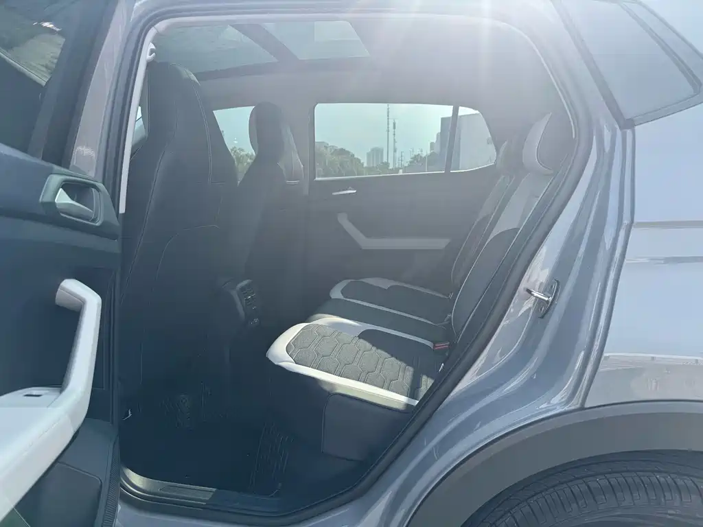 Volkswagen Tharu 2025