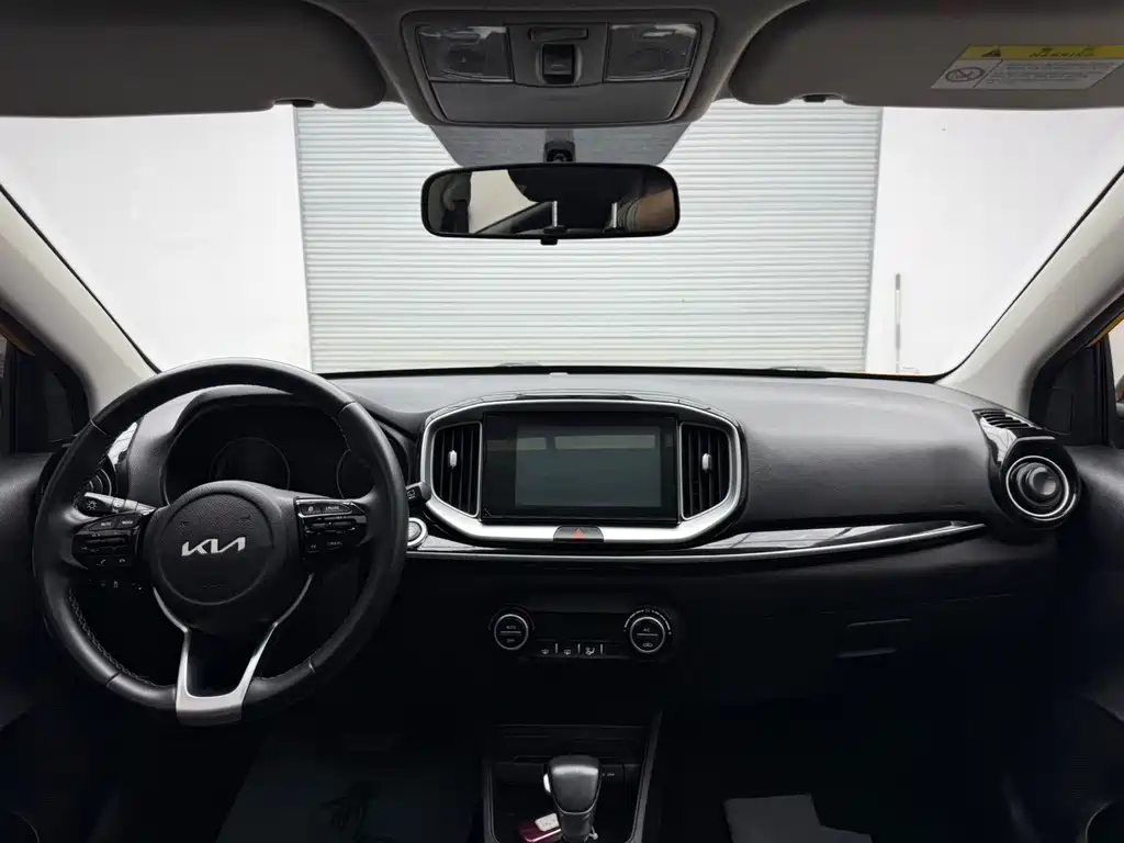 Kia KX1 2022 — фото 13