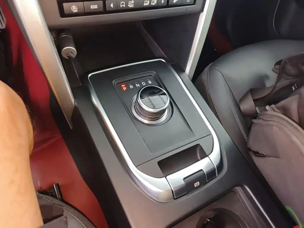 Land Rover Discovery Sport 2019 — фото 14