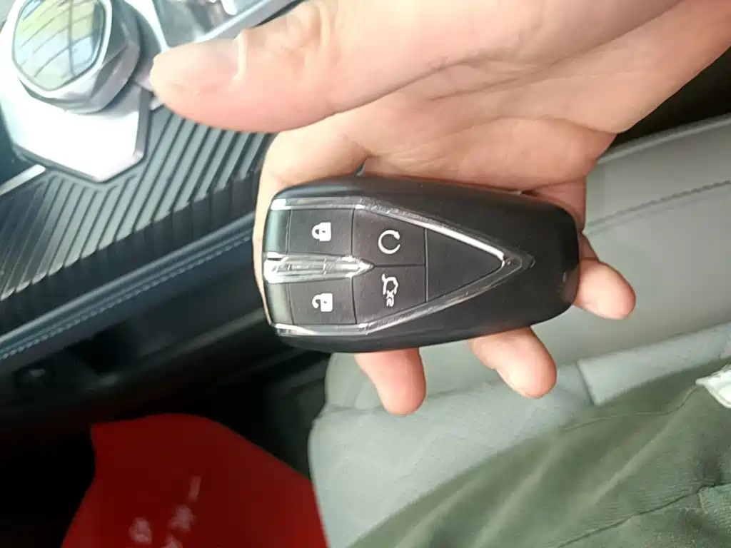 Changan UNI-K Smart Electronic Idd 2022 — фото 9