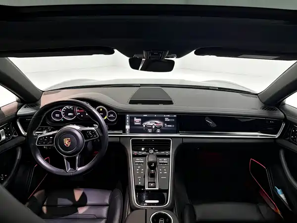 Porsche Panamera 2018
