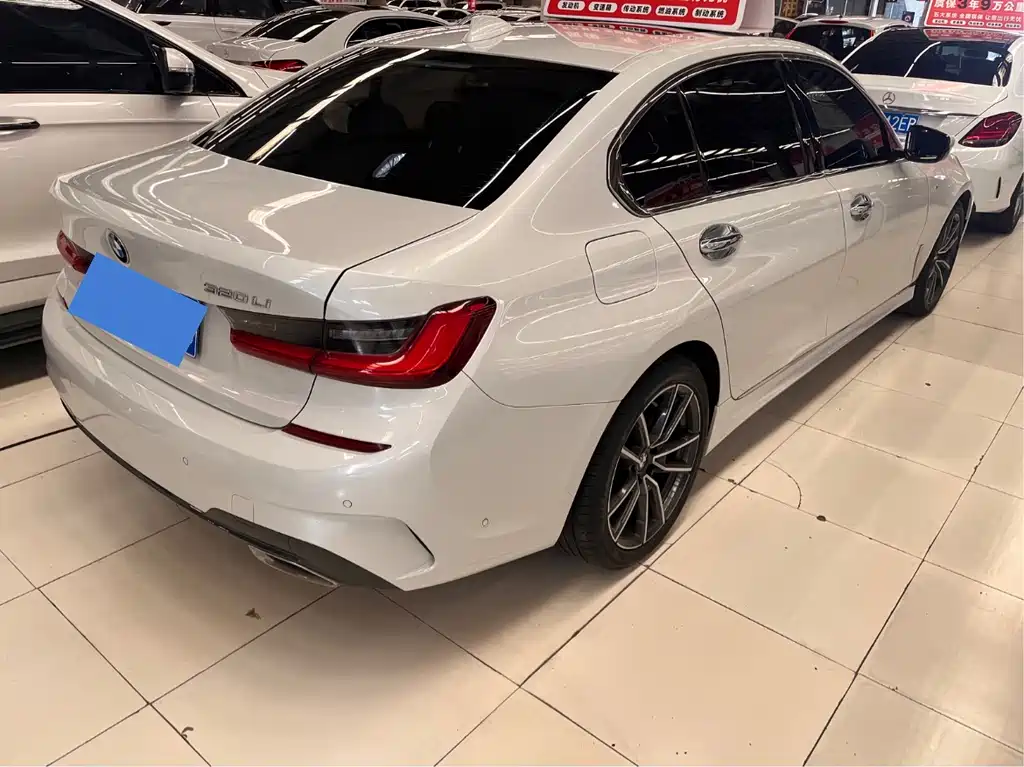 BMW 3 Series 2021