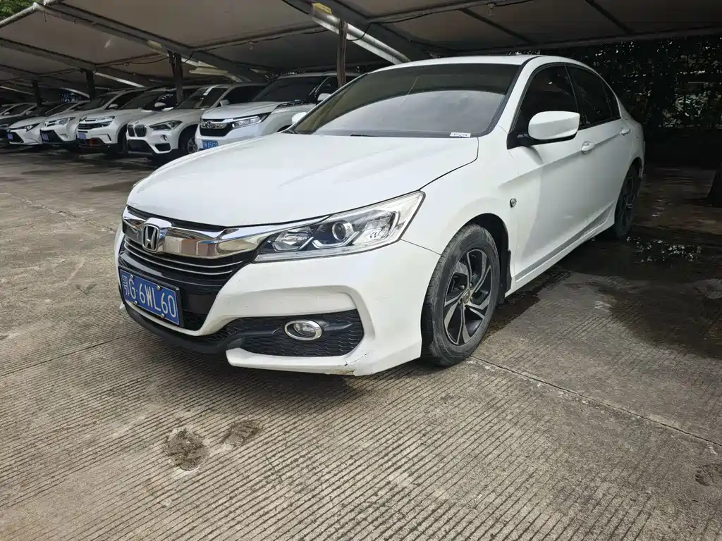 Honda Accord 2017 — фото 1