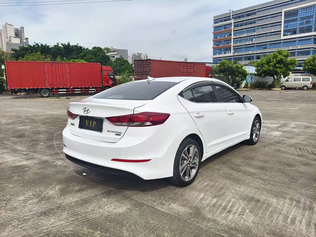 Hyundai Celesta 2016 — фото 6