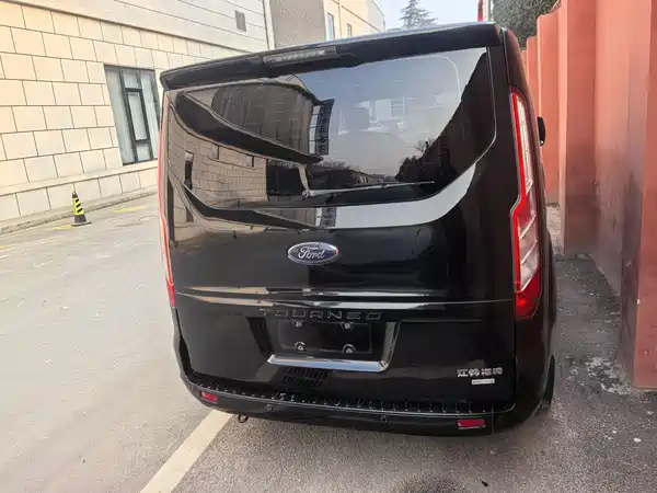 Ford Tourneo 2020