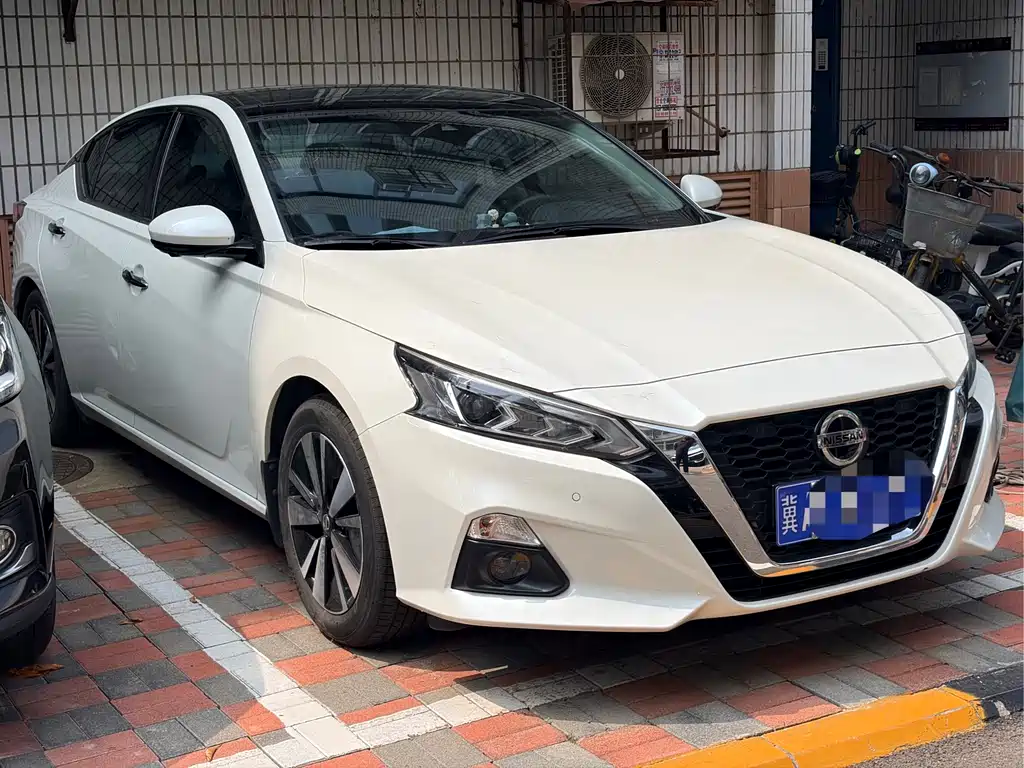 Nissan Teana 2022