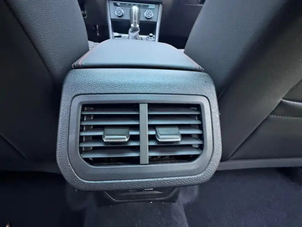 Volkswagen Lavida 2022 — фото 21