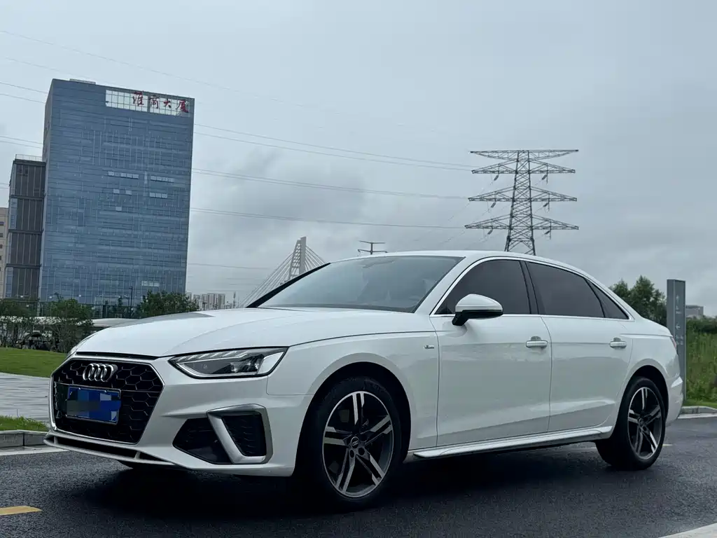 Audi A4L 2022