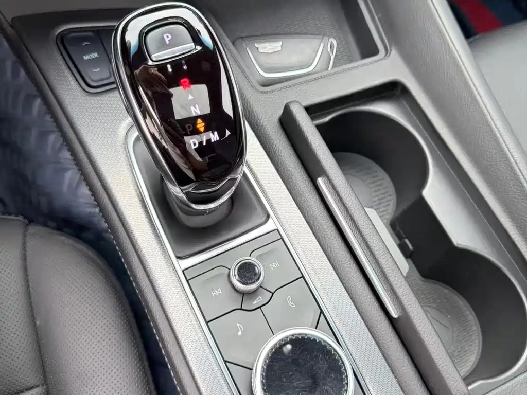 Cadillac CT5 2022 — фото 16