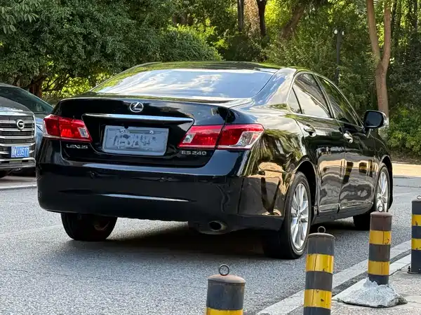 Lexus ES 2012