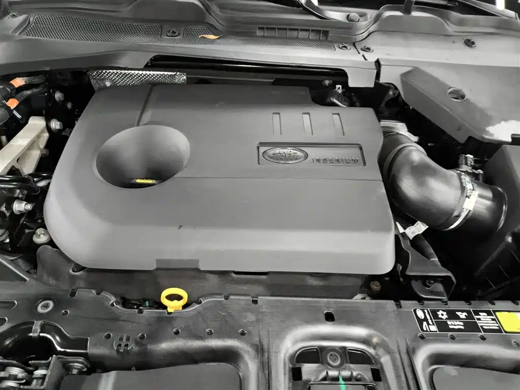 Land Rover Evoque PHEV 2022 — фото 10