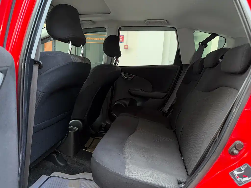 Honda Fit 2008 — фото 17