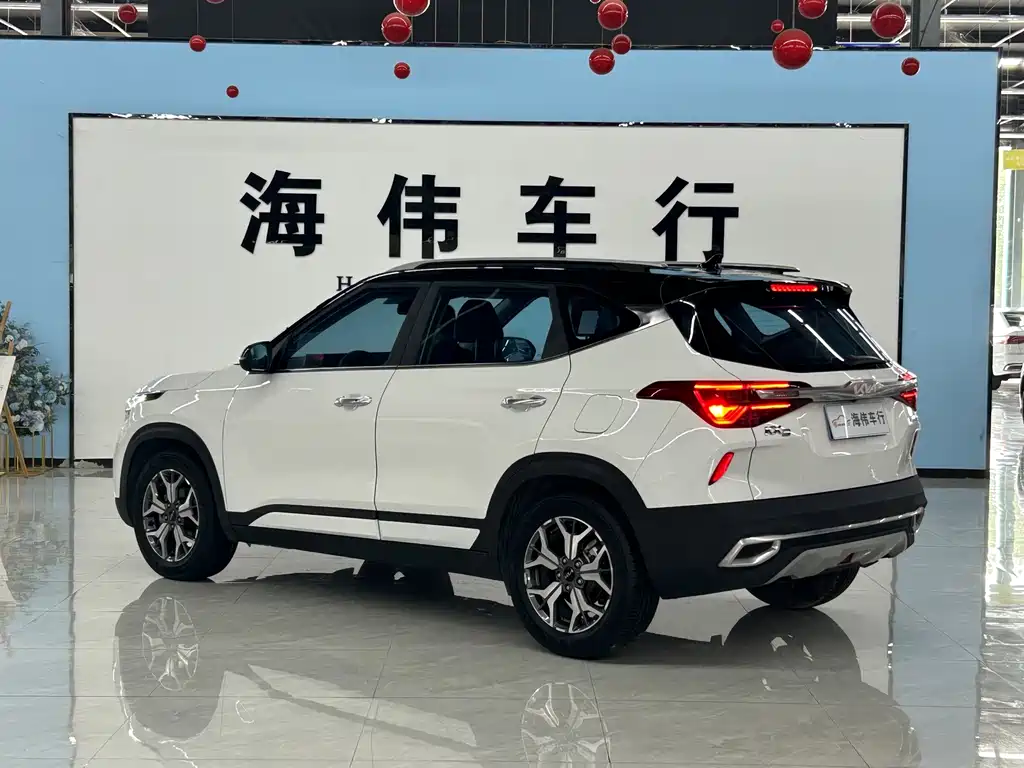 Kia KX3 2022 — фото 15