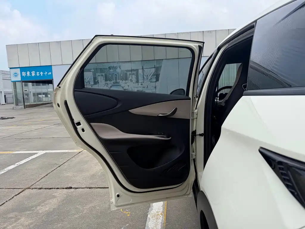 BYD Dolphin 2024 — фото 12