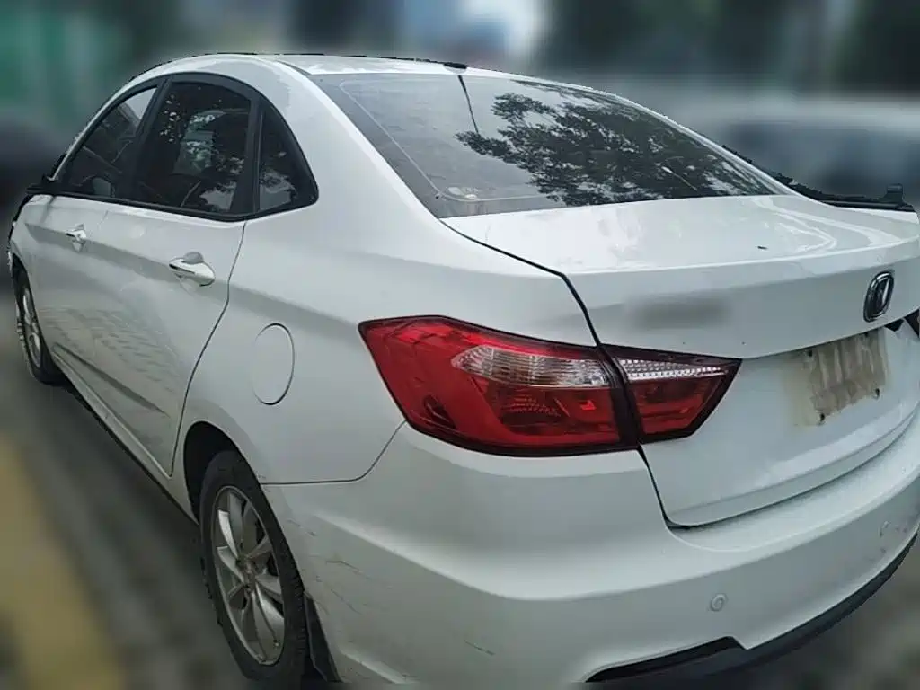 Changan Yuexiang V7 2017 — фото 7
