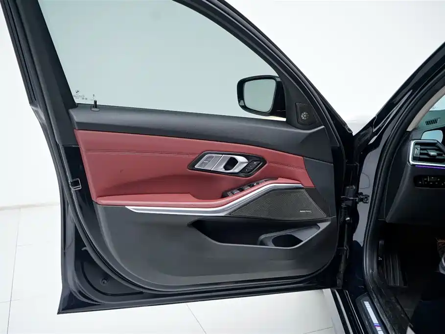 BMW 3 Series 2022
