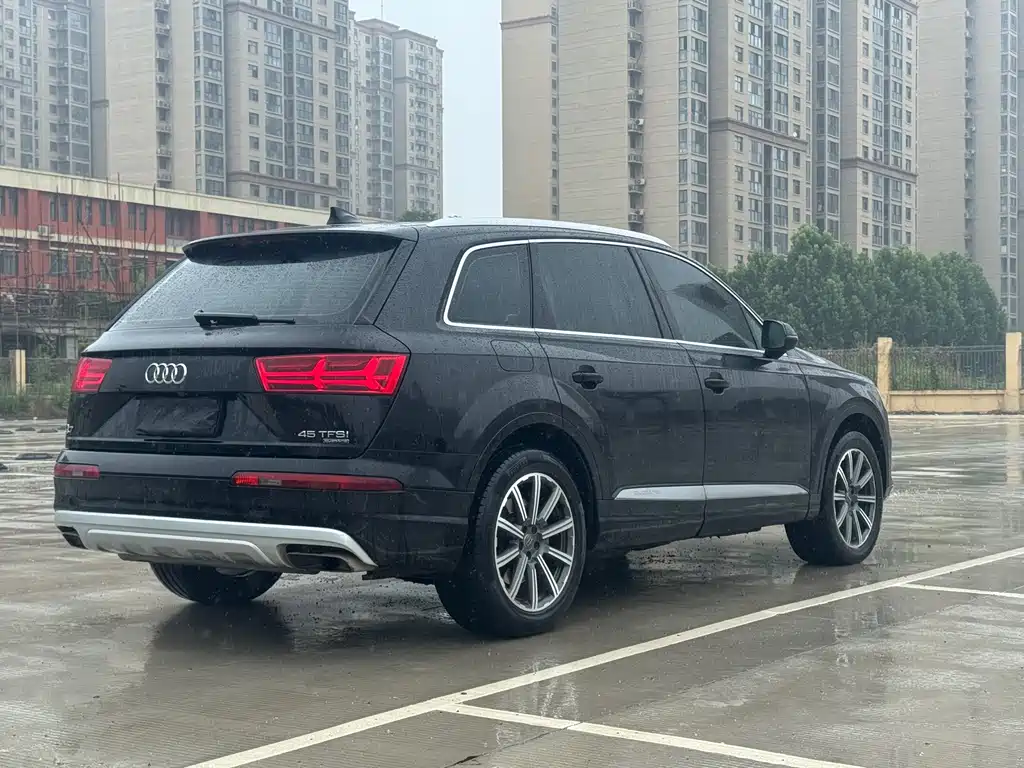 Audi Q7 2016 — фото 9