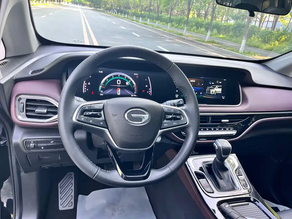GAC Motor Trumpchi M6 2023 — фото 11