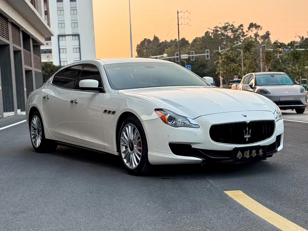 Maserati Quattroporte 2015 — фото 2