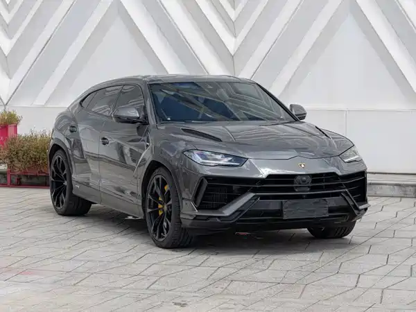 Lamborghini Urus 2024