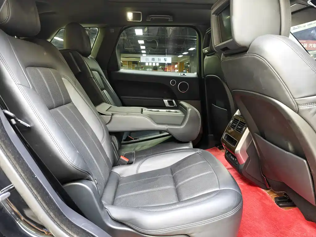 Land Rover Range Rover Sport New Energy 2018 — фото 15