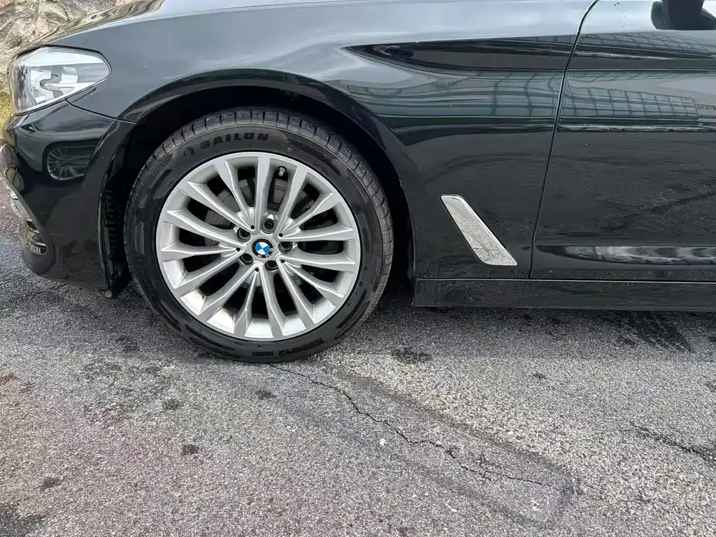 BMW 5 Series 2020