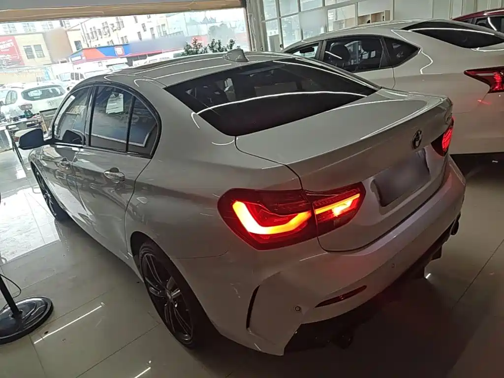 BMW 1 Series 2023