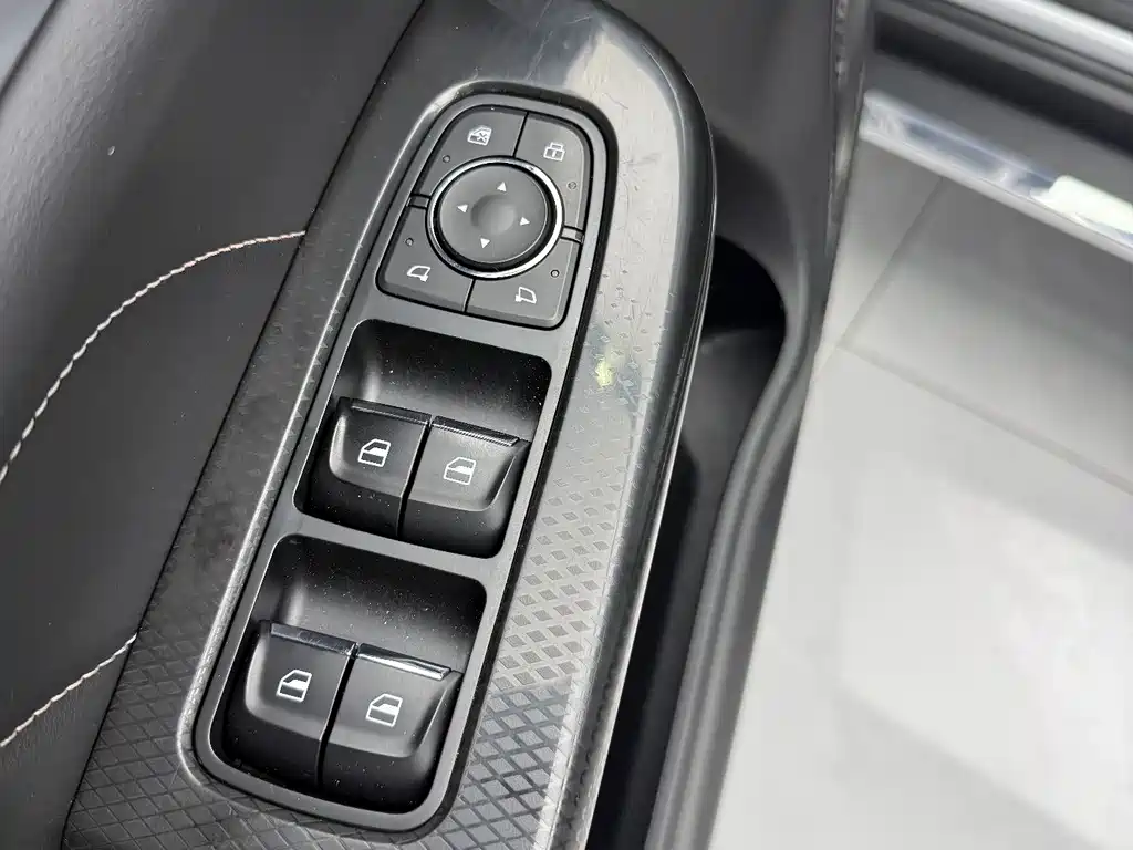 Haval M6 2023 — фото 9