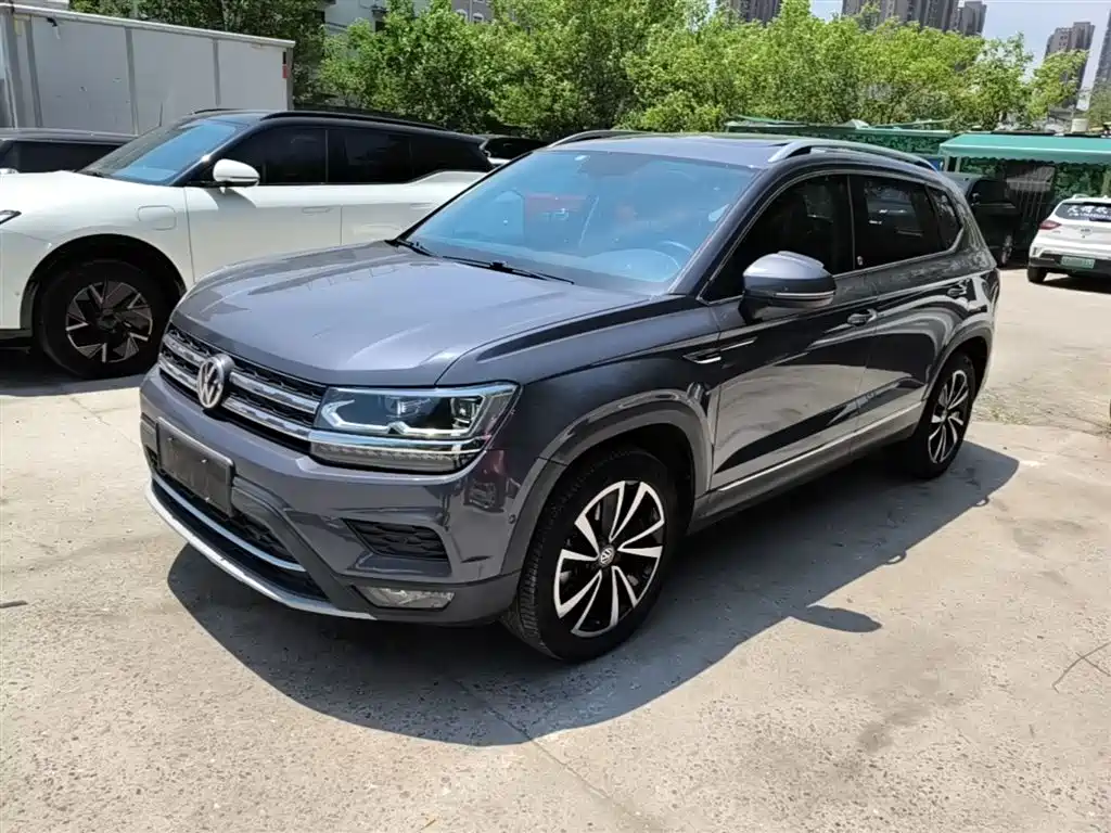 Volkswagen Tharu 2020