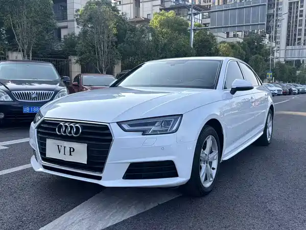 Audi A4L 2017