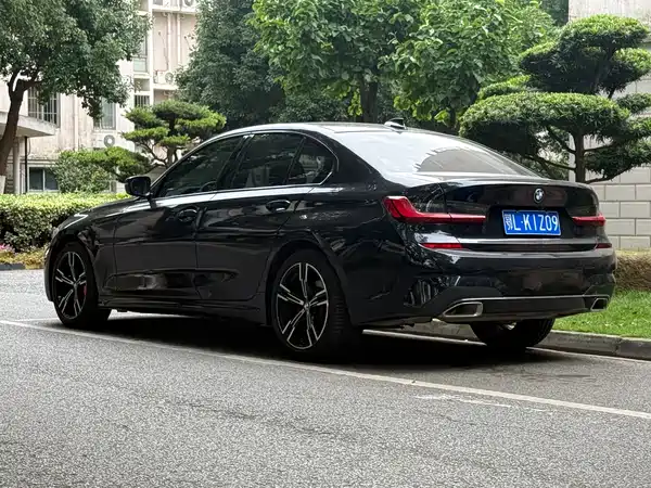 BMW 3 Series 2022