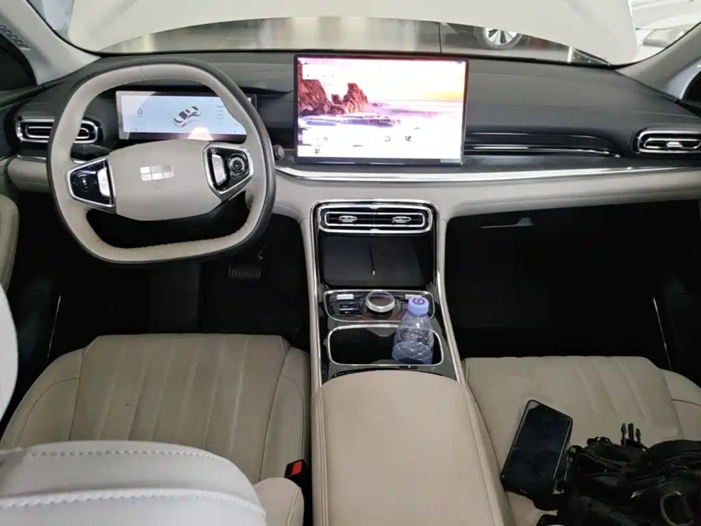 Geely Galaxy Star 6 2025 — фото 10