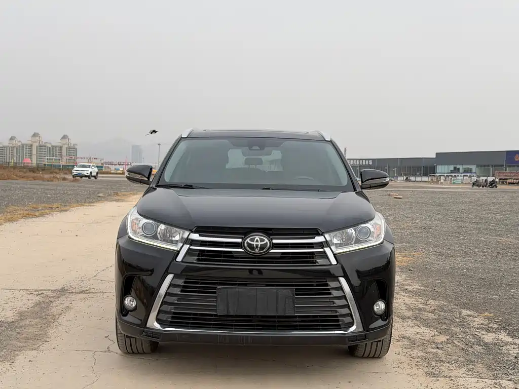 Toyota Highlander 2020 — фото 2